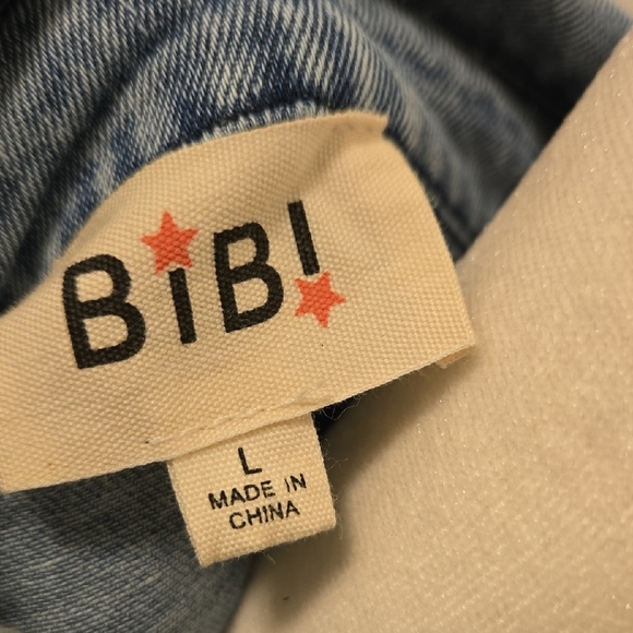 BiBi Blue Floral Denim Oversized Button Up Shirt Rustic - Picture 8 of 9